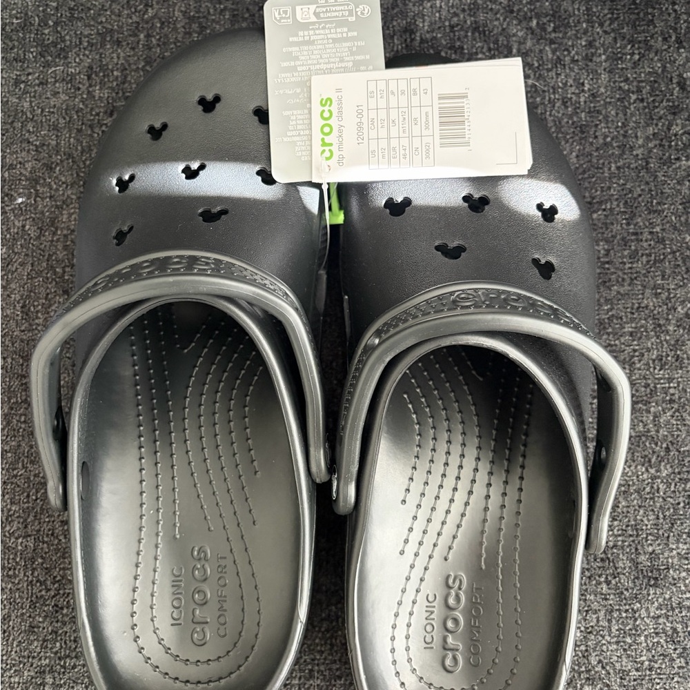 NEW! Men’s Disney Crocs
